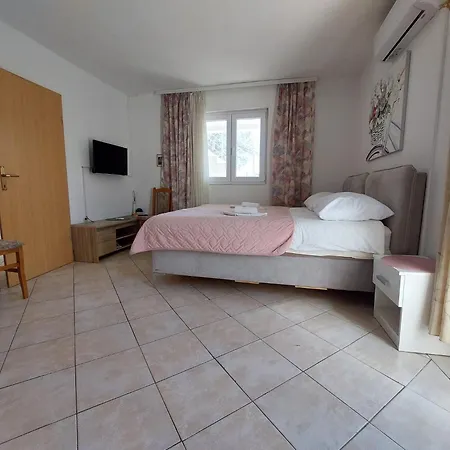 House Lena Sibenik *