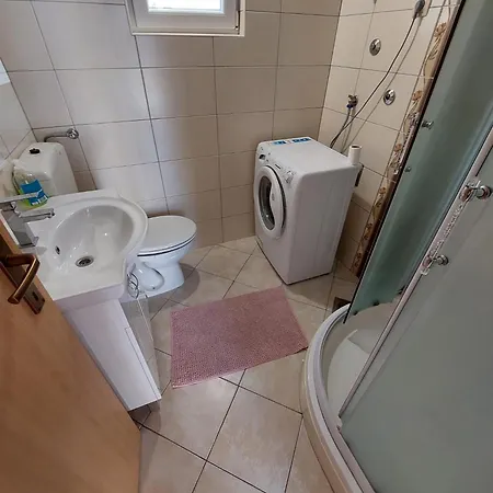 Apartment House Lena Sibenik Bilice