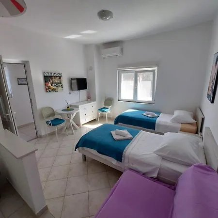 Apartment House Lena Sibenik Bilice